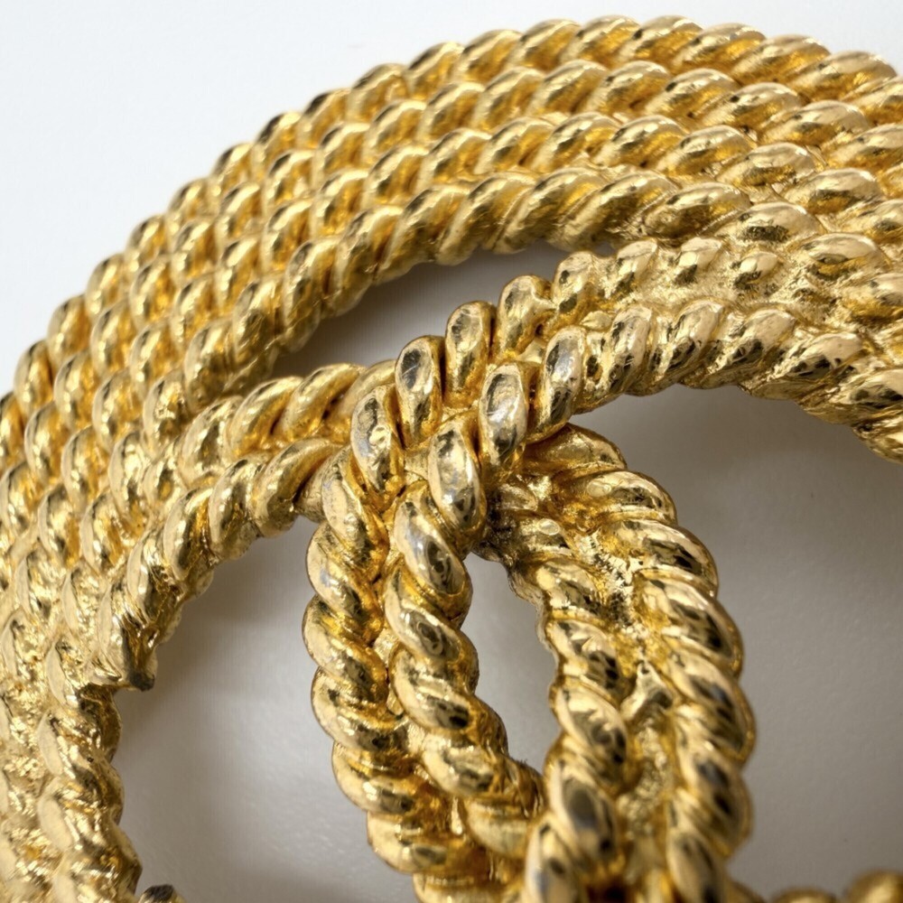 CHANEL Brooch - Picture 5 of 10